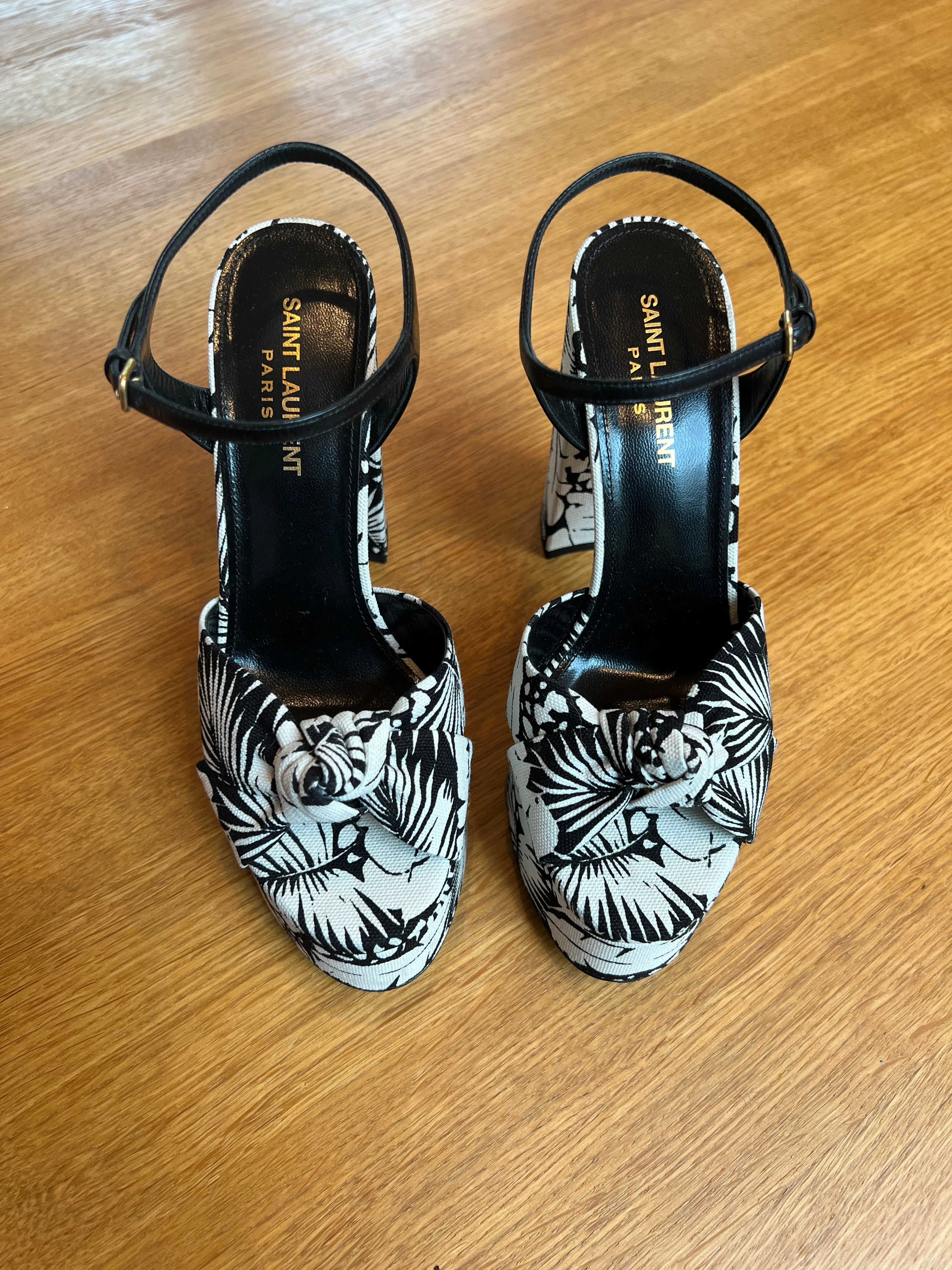 Bianca Platform Print Heels - 7