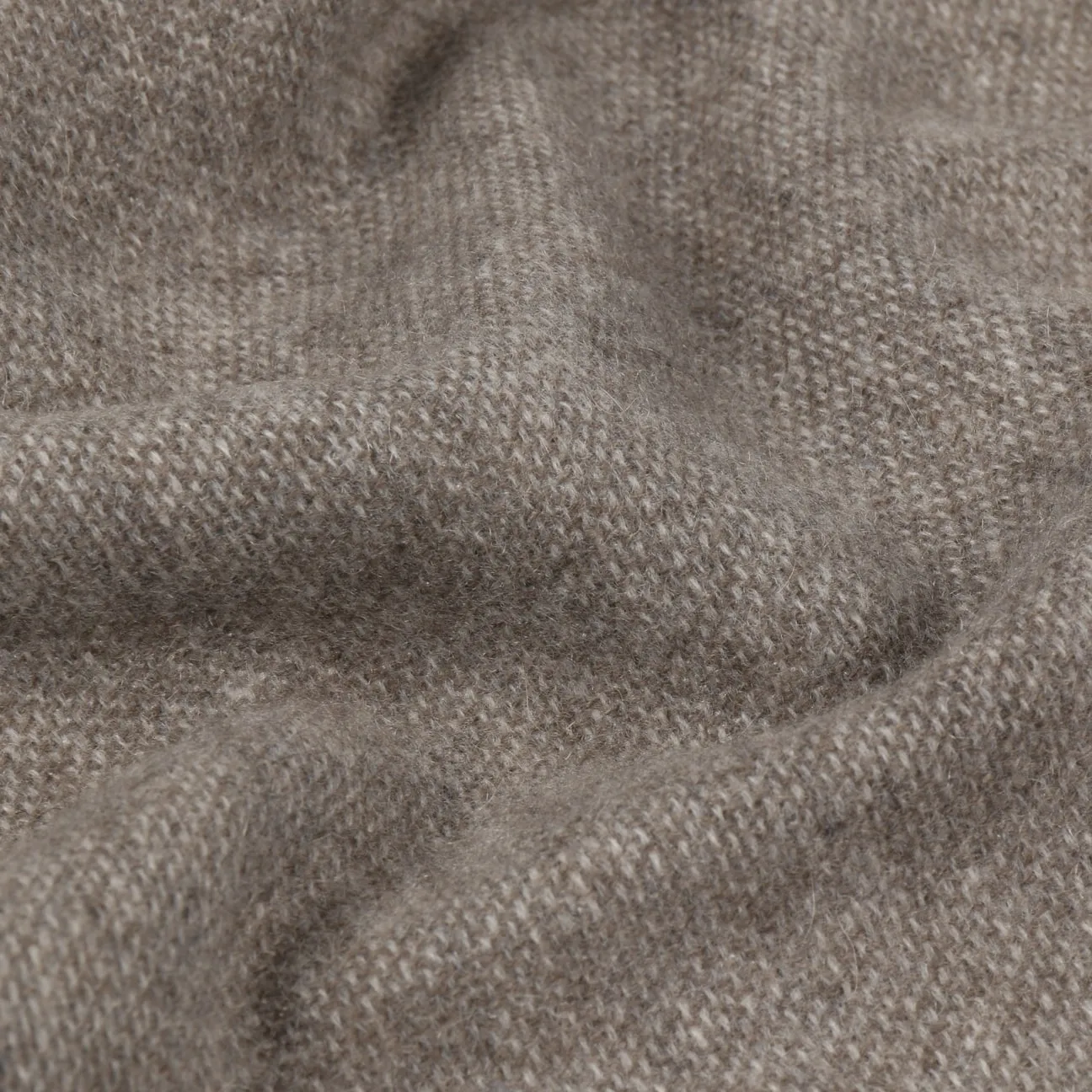 Classic Uni Cashmere Scarf by Lierys Gold