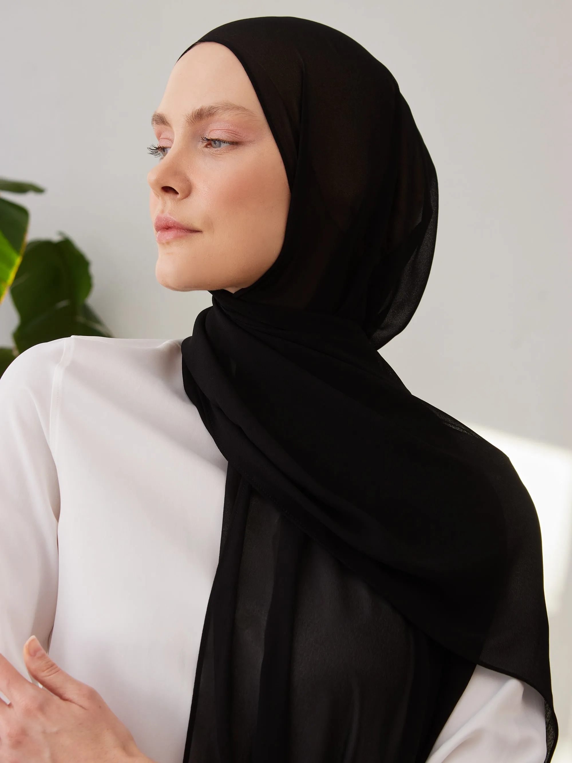 Deluxe Chiffon Hijab Black