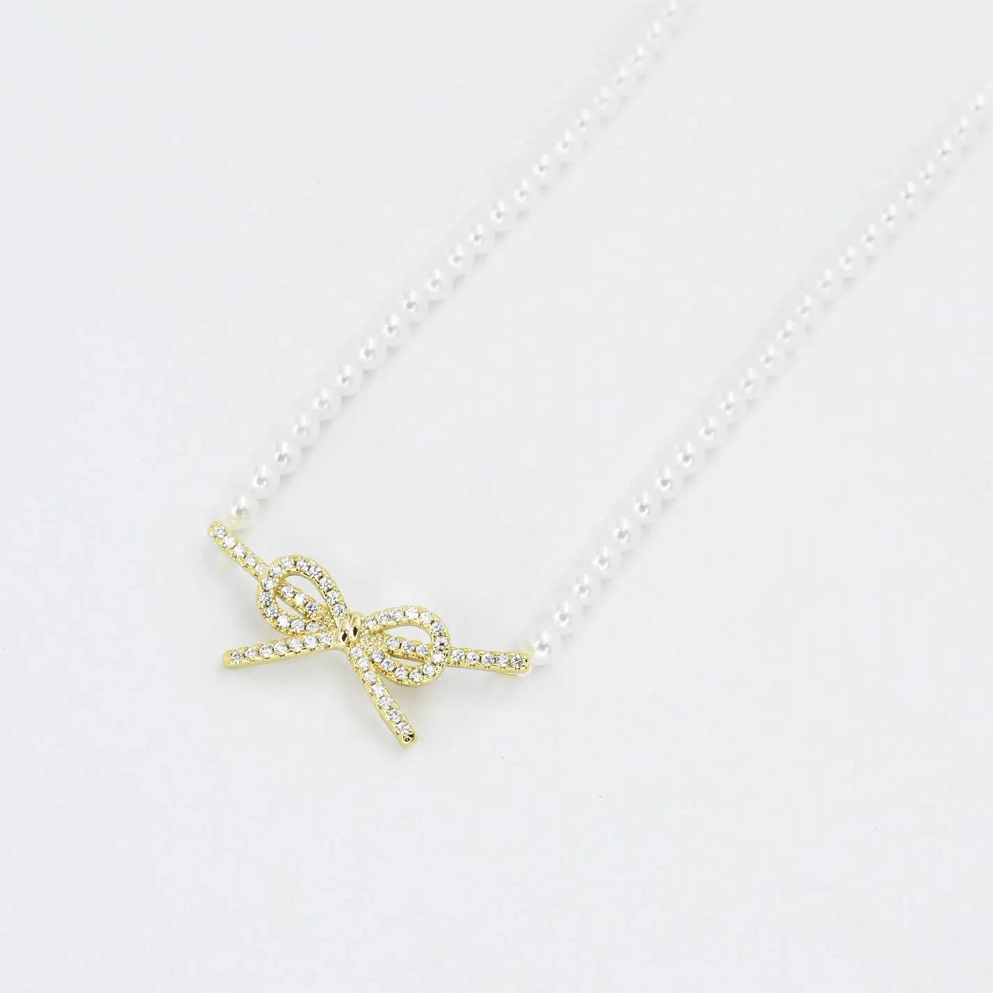 Pearl Elegance Gold Necklace