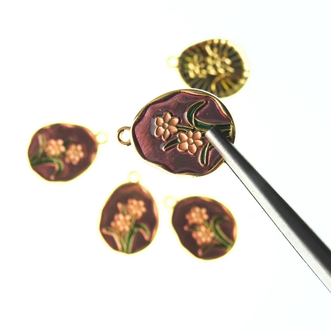 Vintage Style Flower Pattern Pendant Charms