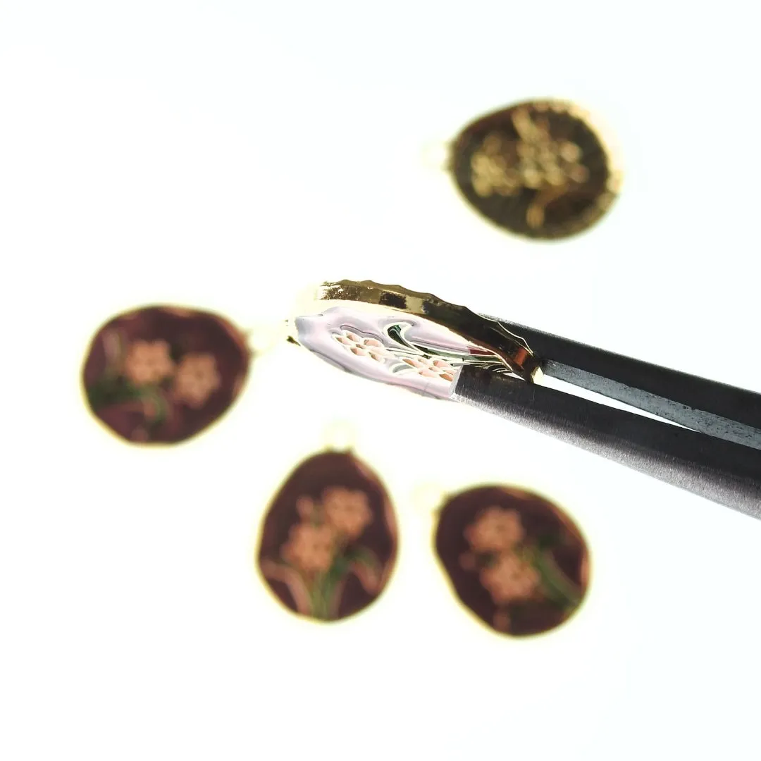 Vintage Style Flower Pattern Pendant Charms